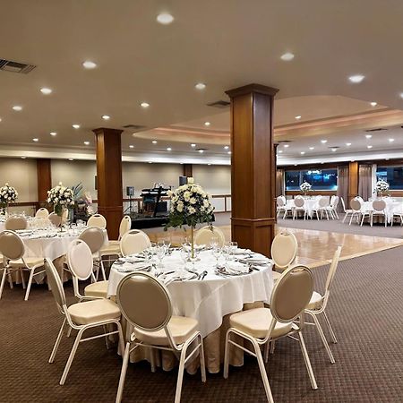 Fresno Galerias Hotel Torreón Екстериор снимка
