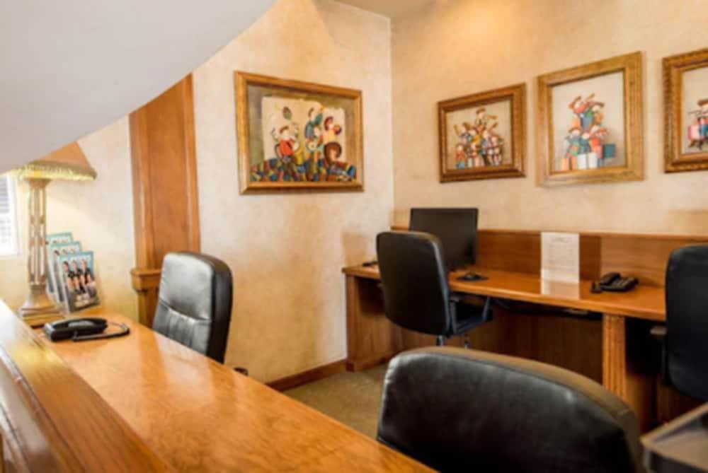 Fresno Galerias Hotel Torreón Екстериор снимка