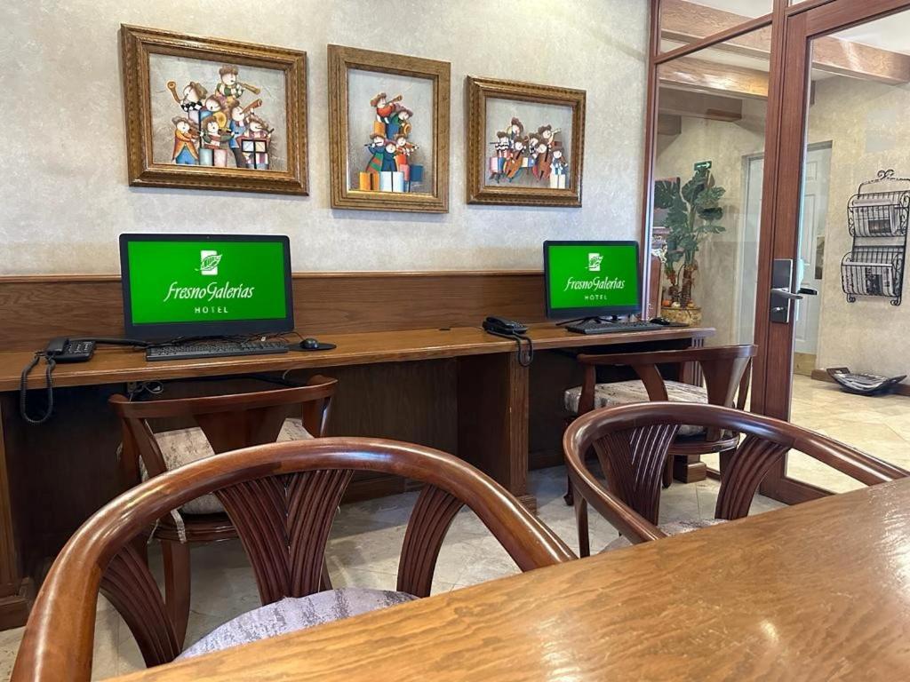 Fresno Galerias Hotel Torreón Екстериор снимка
