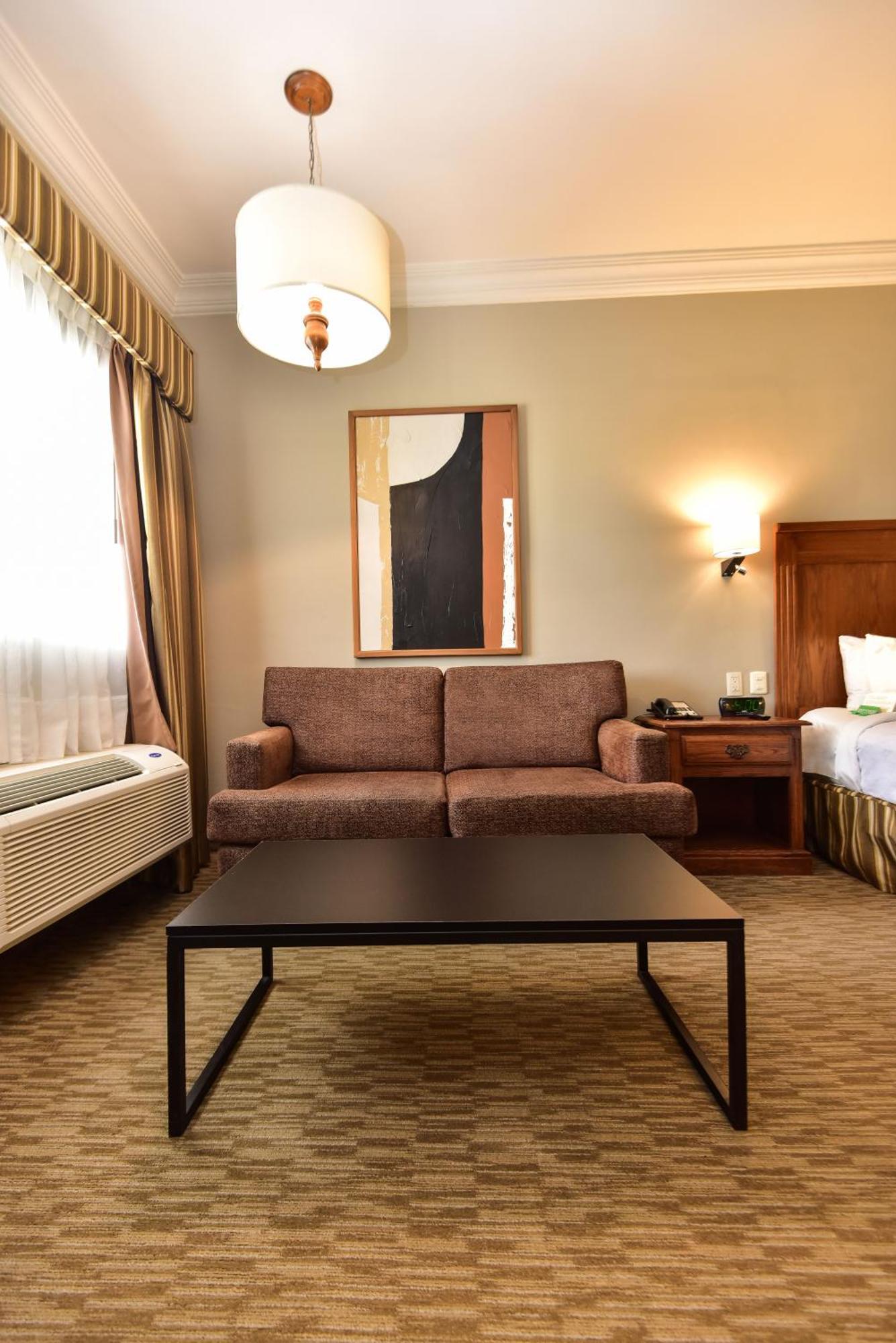 Fresno Galerias Hotel Torreón Екстериор снимка
