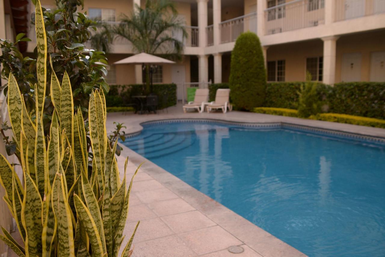 Fresno Galerias Hotel Torreón Екстериор снимка
