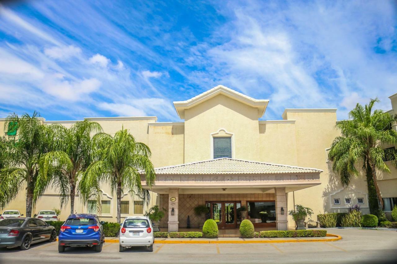 Fresno Galerias Hotel Torreón Екстериор снимка